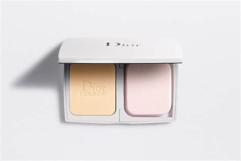 Dior Diorsnow Compact Luminous Perfection .